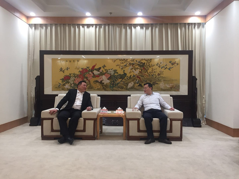 zhangrong.jpg zhangrong.jpg