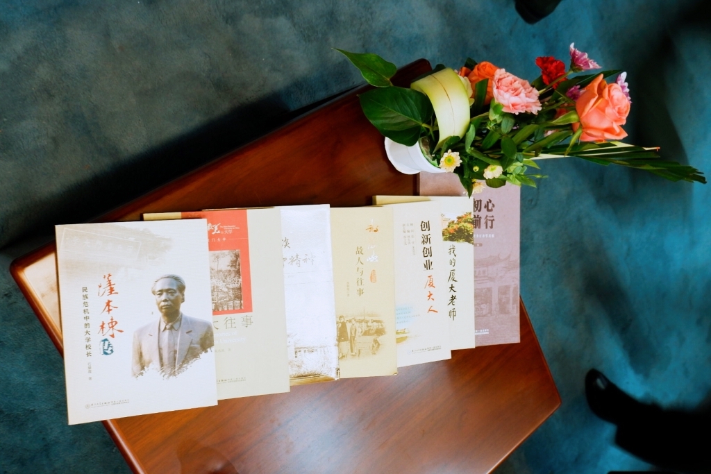 读书沙龙书目.jpg 读书沙龙书目.jpg